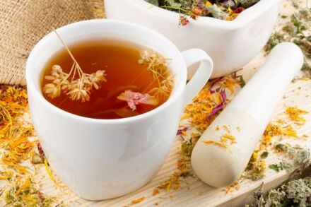 Infusión útil na herba de prostatite